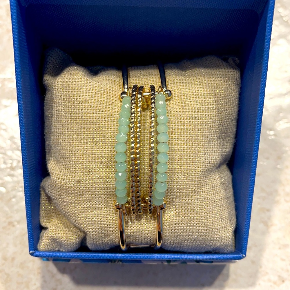 Gold with turquoise bracelet